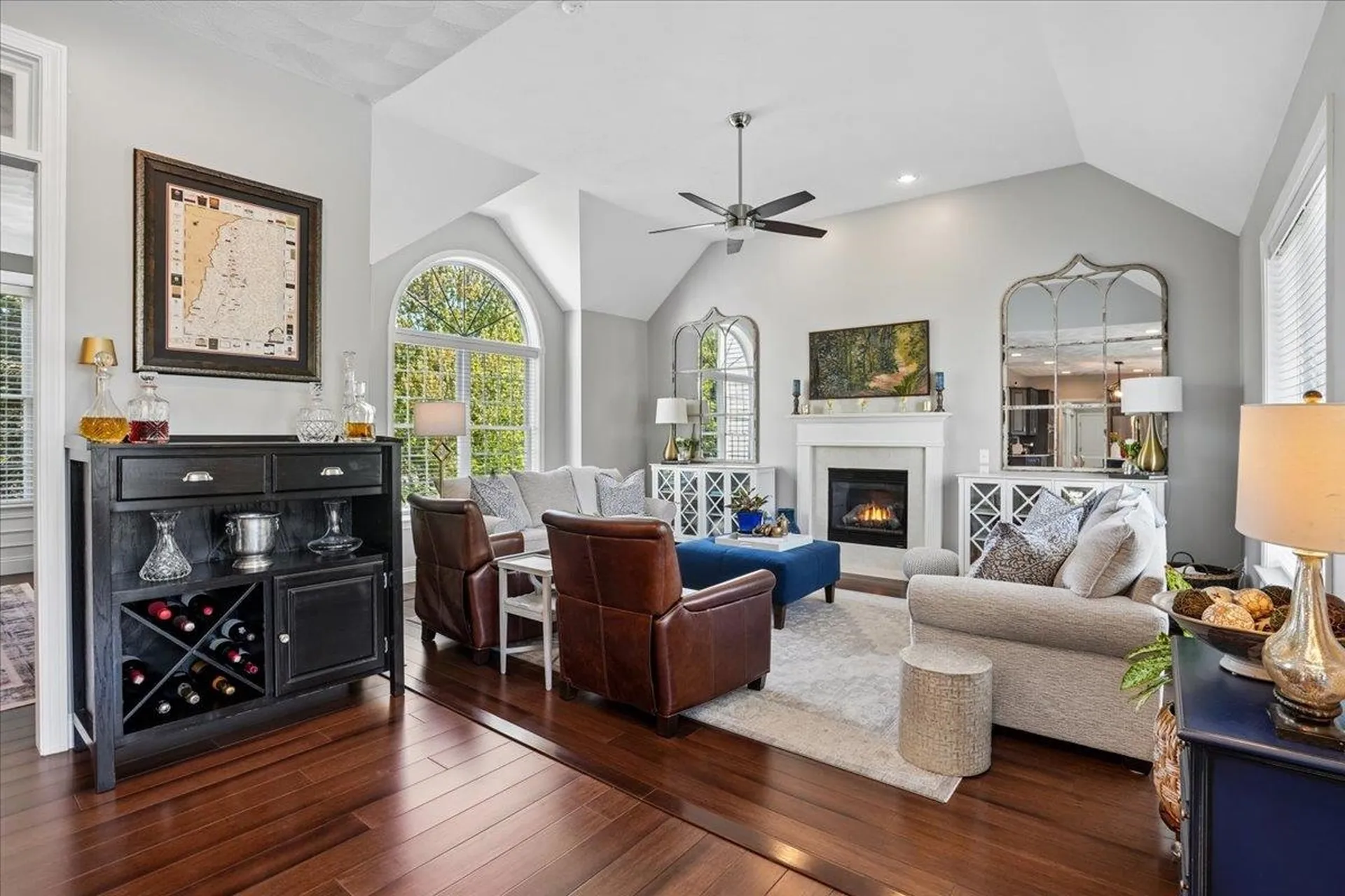 3 Crimson Court Nashua NH 03063