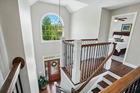 3 Crimson Court Nashua NH 03063
