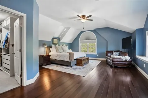 3 Crimson Court Nashua NH 03063
