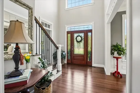 3 Crimson Court Nashua NH 03063