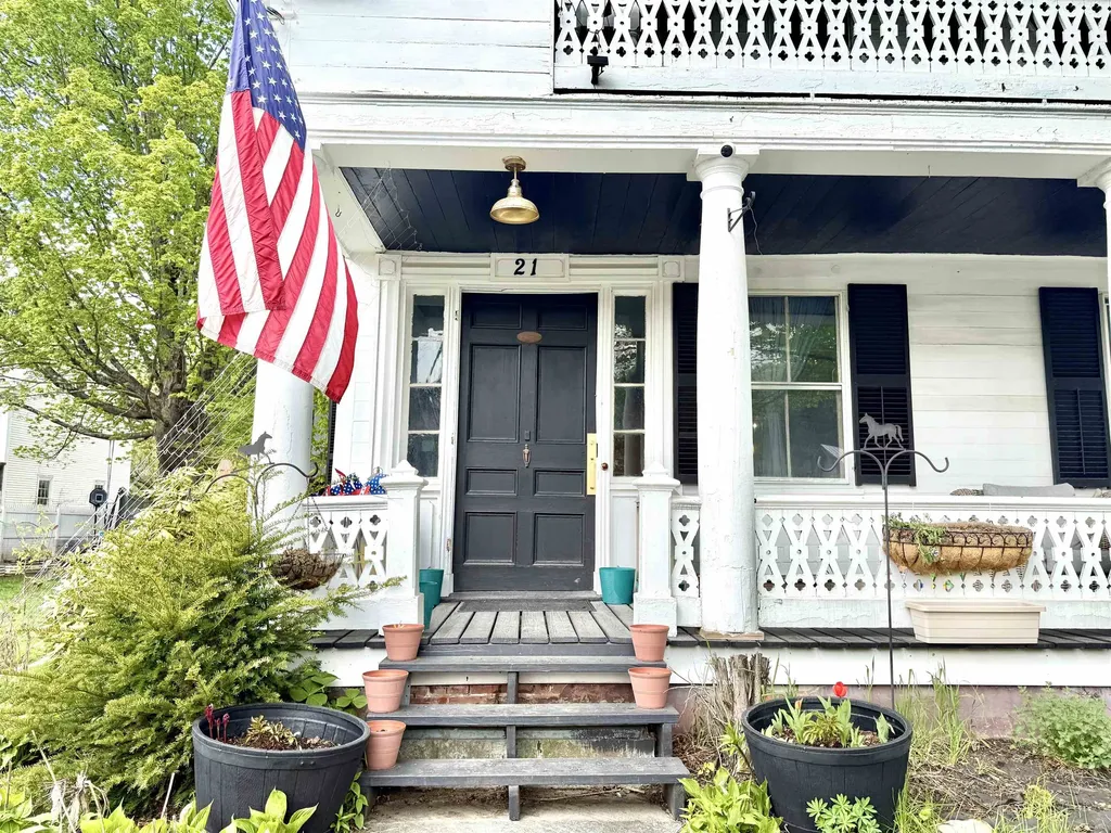 21 Main Street Rockingham VT 05154