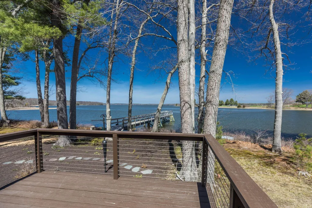 3 Swan Terrace Greenland NH 03840