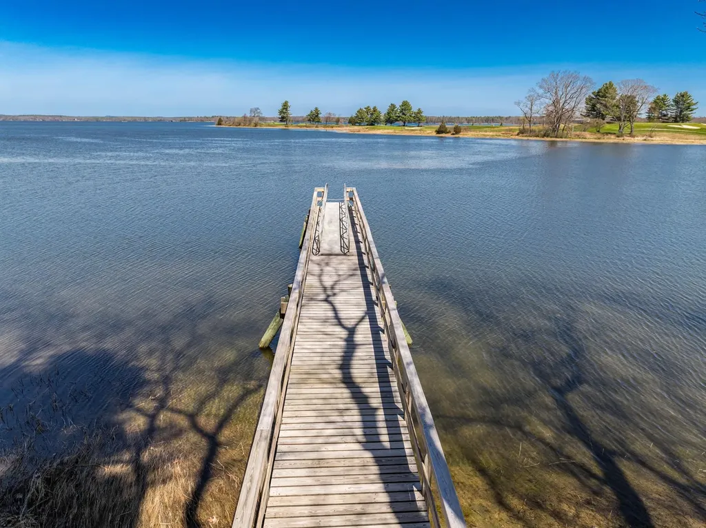 3 Swan Terrace Greenland NH 03840