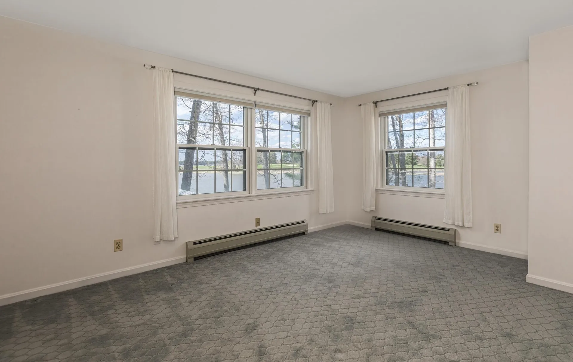 3 Swan Terrace Greenland NH 03840