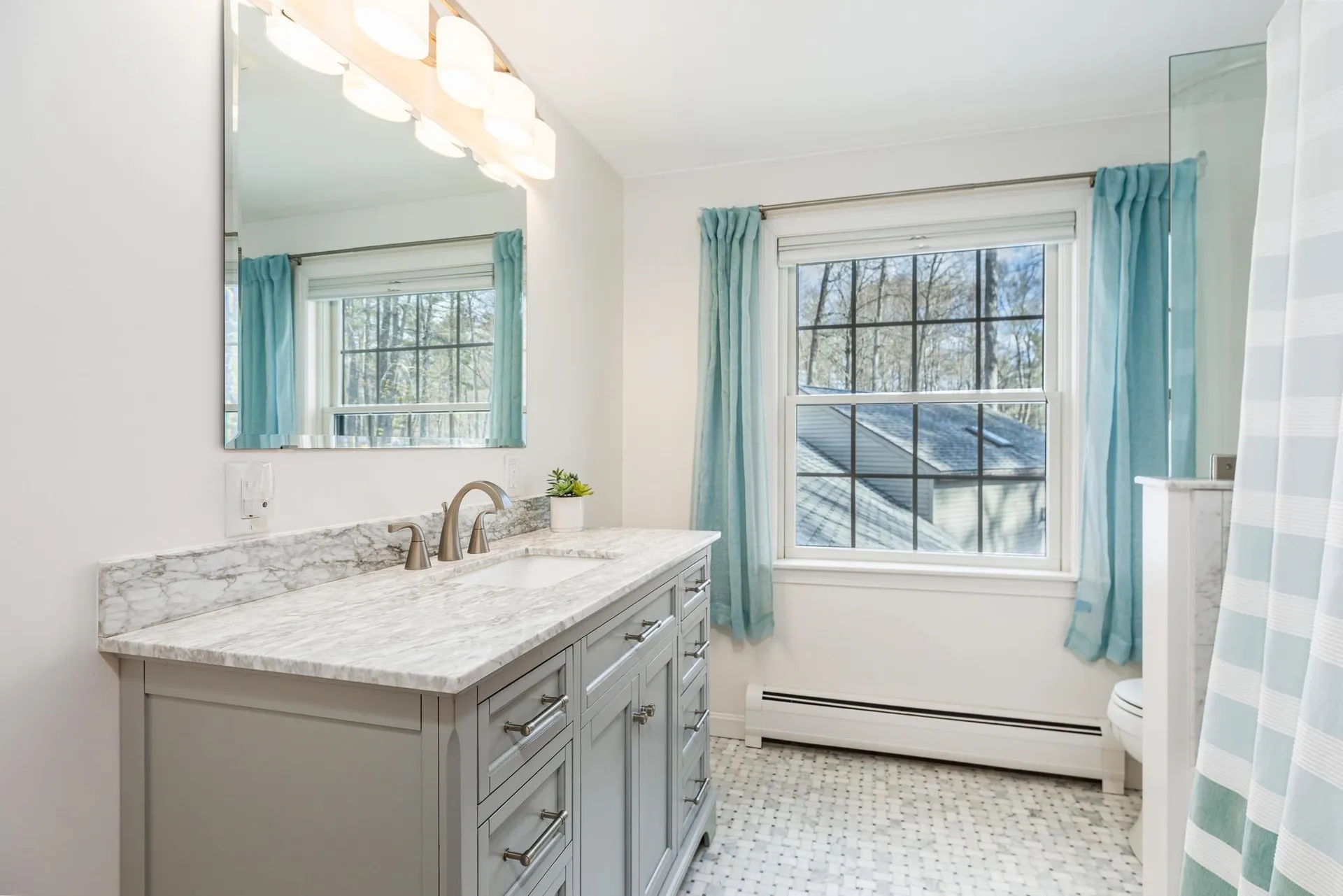 3 Swan Terrace Greenland NH 03840
