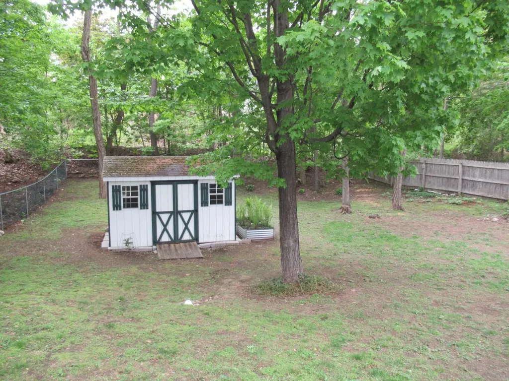 28 Wilsons Woods Road Brattleboro VT 05301