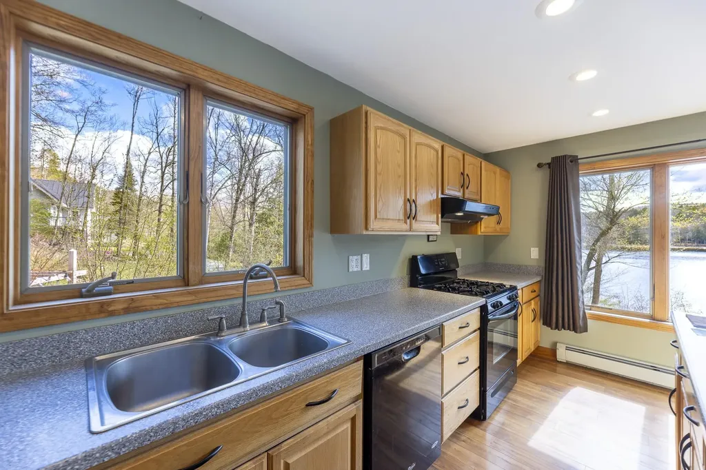 1068 Goose Pond Road Canaan NH 03741