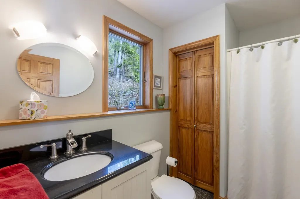 1068 Goose Pond Road Canaan NH 03741