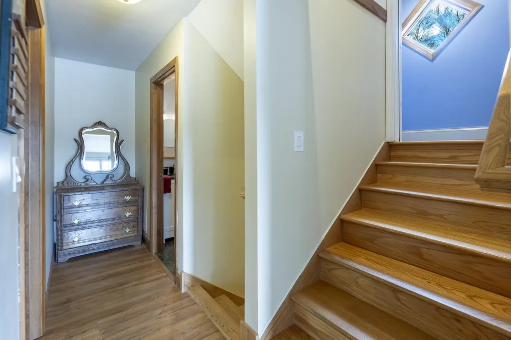 1068 Goose Pond Road Canaan NH 03741