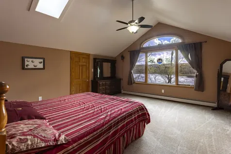 1068 Goose Pond Road Canaan NH 03741