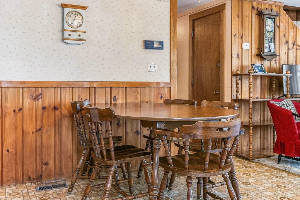25 Brewster Hill Road Tamworth NH 03886