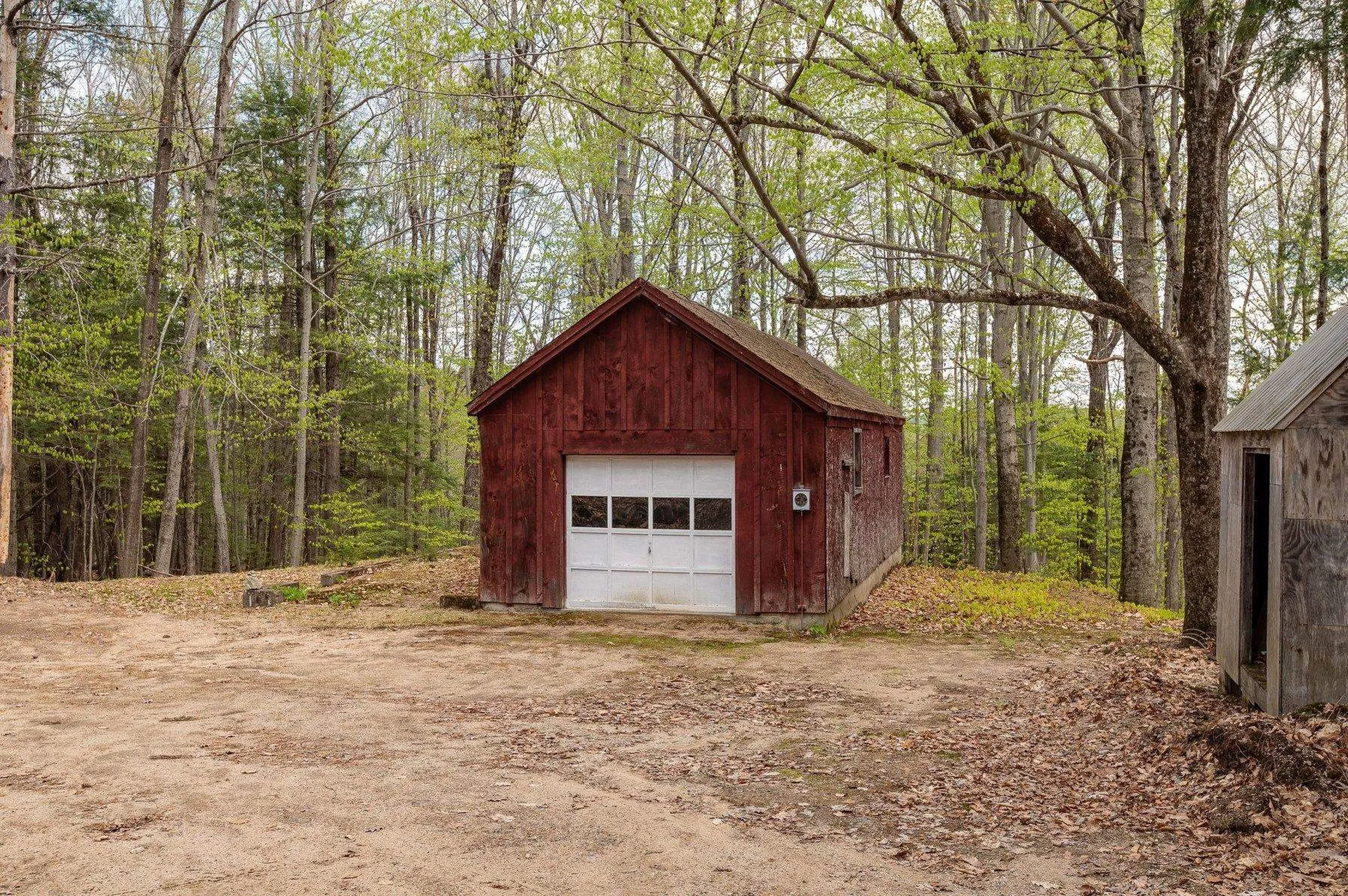 25 Brewster Hill Road Tamworth NH 03886