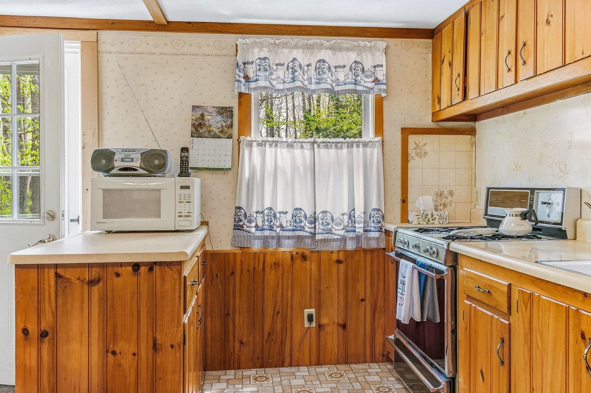 25 Brewster Hill Road Tamworth NH 03886