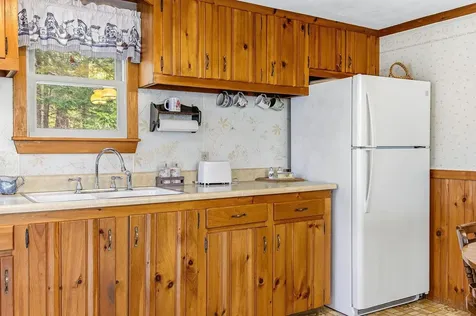 25 Brewster Hill Road Tamworth NH 03886