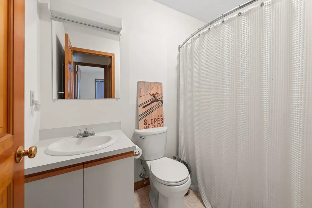 15 Tennis Lane Thornton NH 03285
