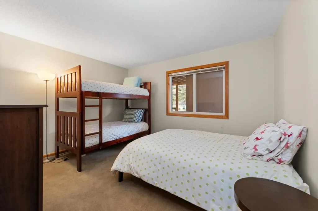 15 Tennis Lane Thornton NH 03285