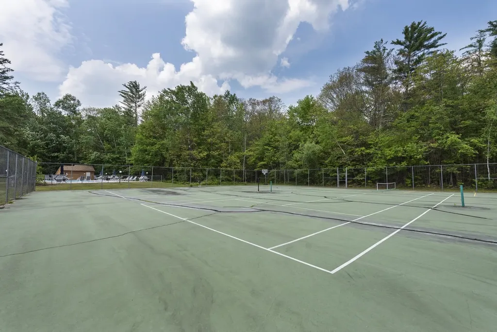 15 Tennis Lane Thornton NH 03285