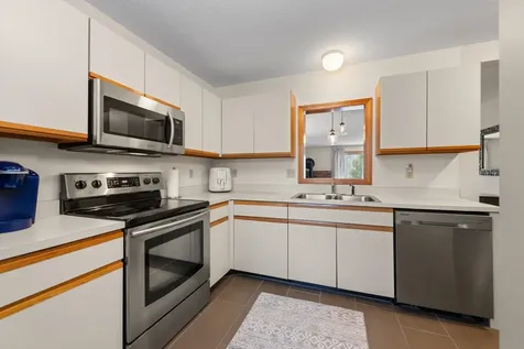 15 Tennis Lane Thornton NH 03285