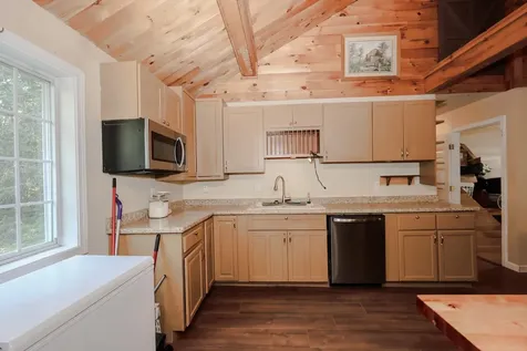 50 Pine Glen Road Hillsborough NH 03244