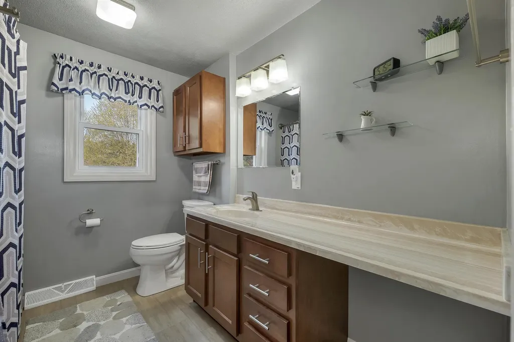 23 Woodward Road Merrimack NH 03054
