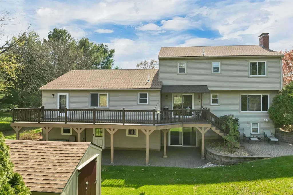 23 Woodward Road Merrimack NH 03054