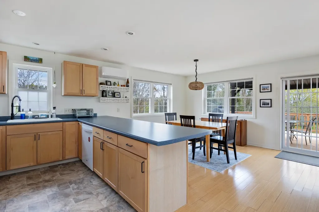 7 Sloop Road Grand Isle VT 05458