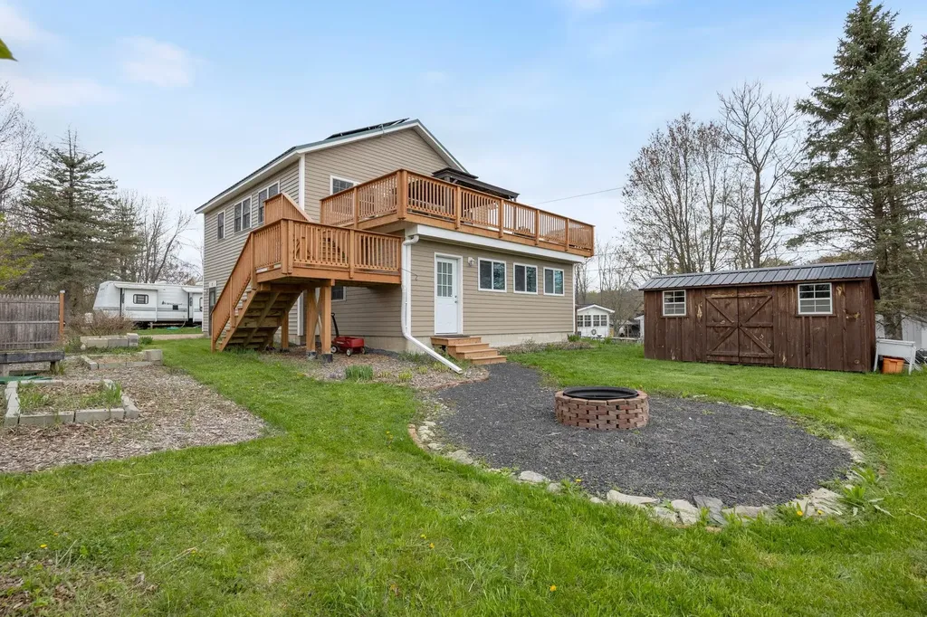 7 Sloop Road Grand Isle VT 05458