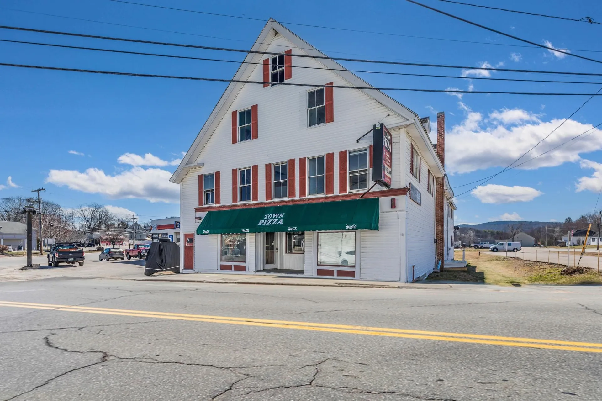 27 Carroll Street Pittsfield NH 03263