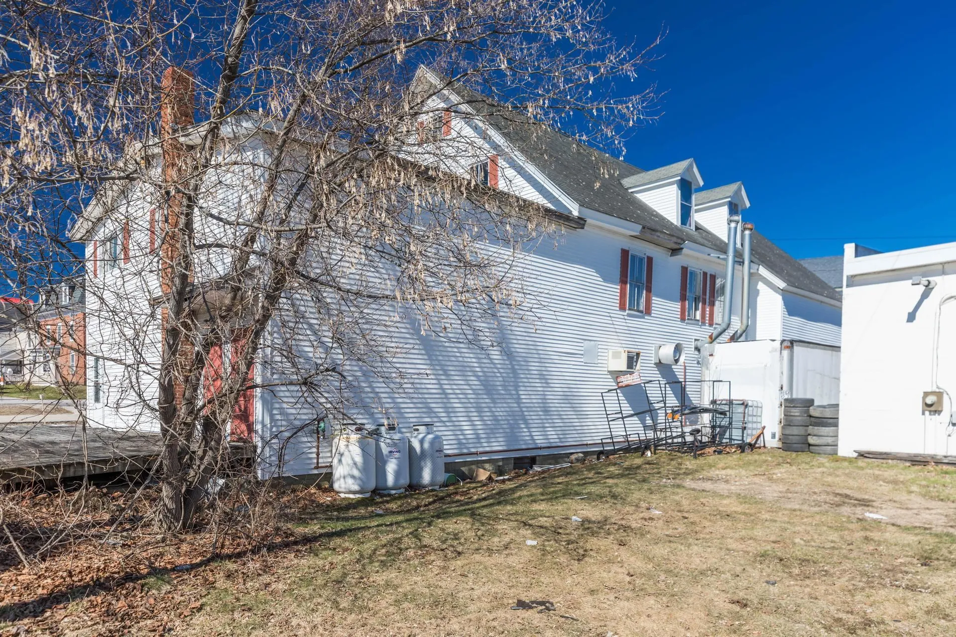 27 Carroll Street Pittsfield NH 03263