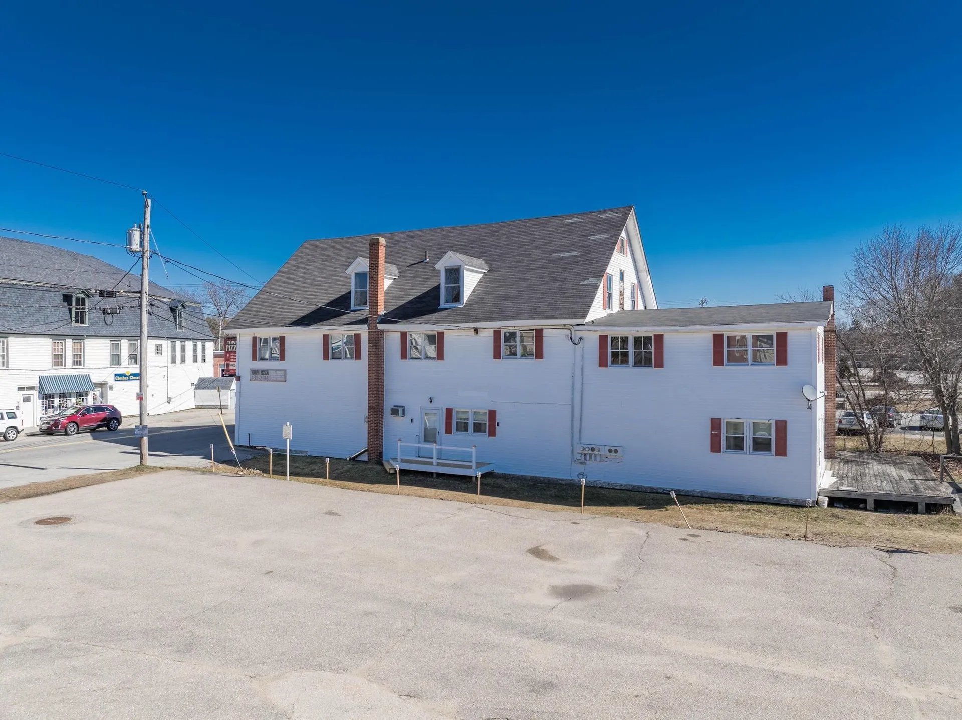 27 Carroll Street Pittsfield NH 03263