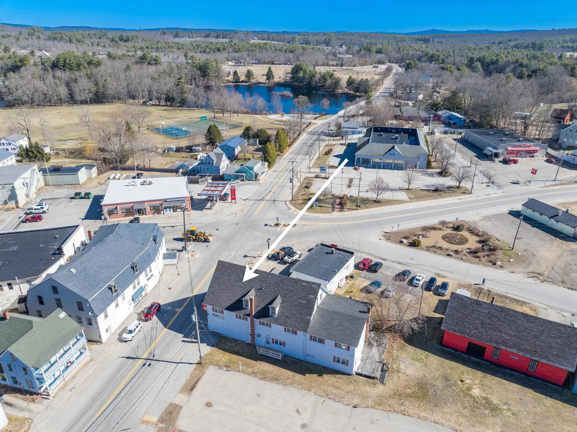 27 Carroll Street Pittsfield NH 03263
