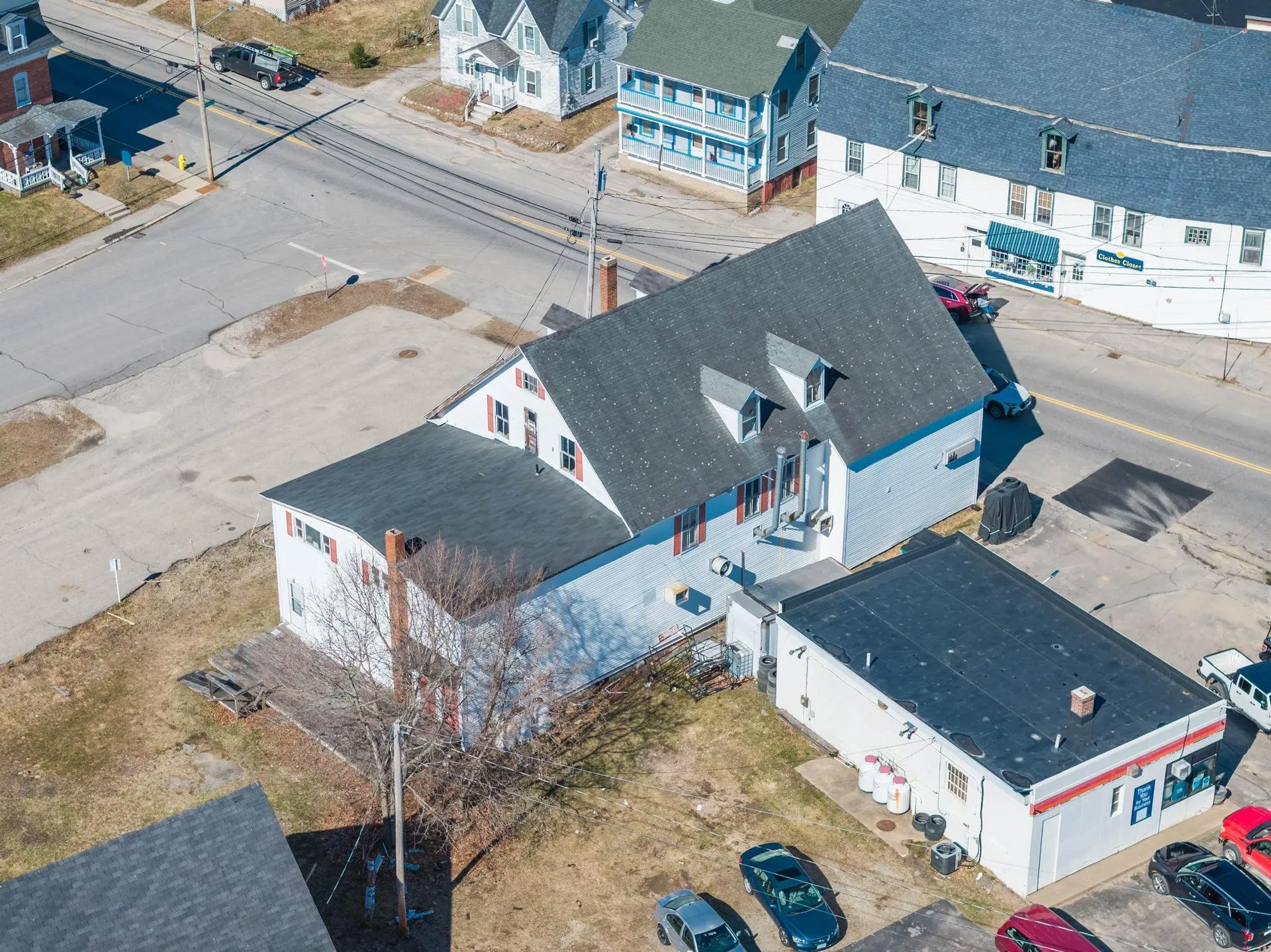 27 Carroll Street Pittsfield NH 03263
