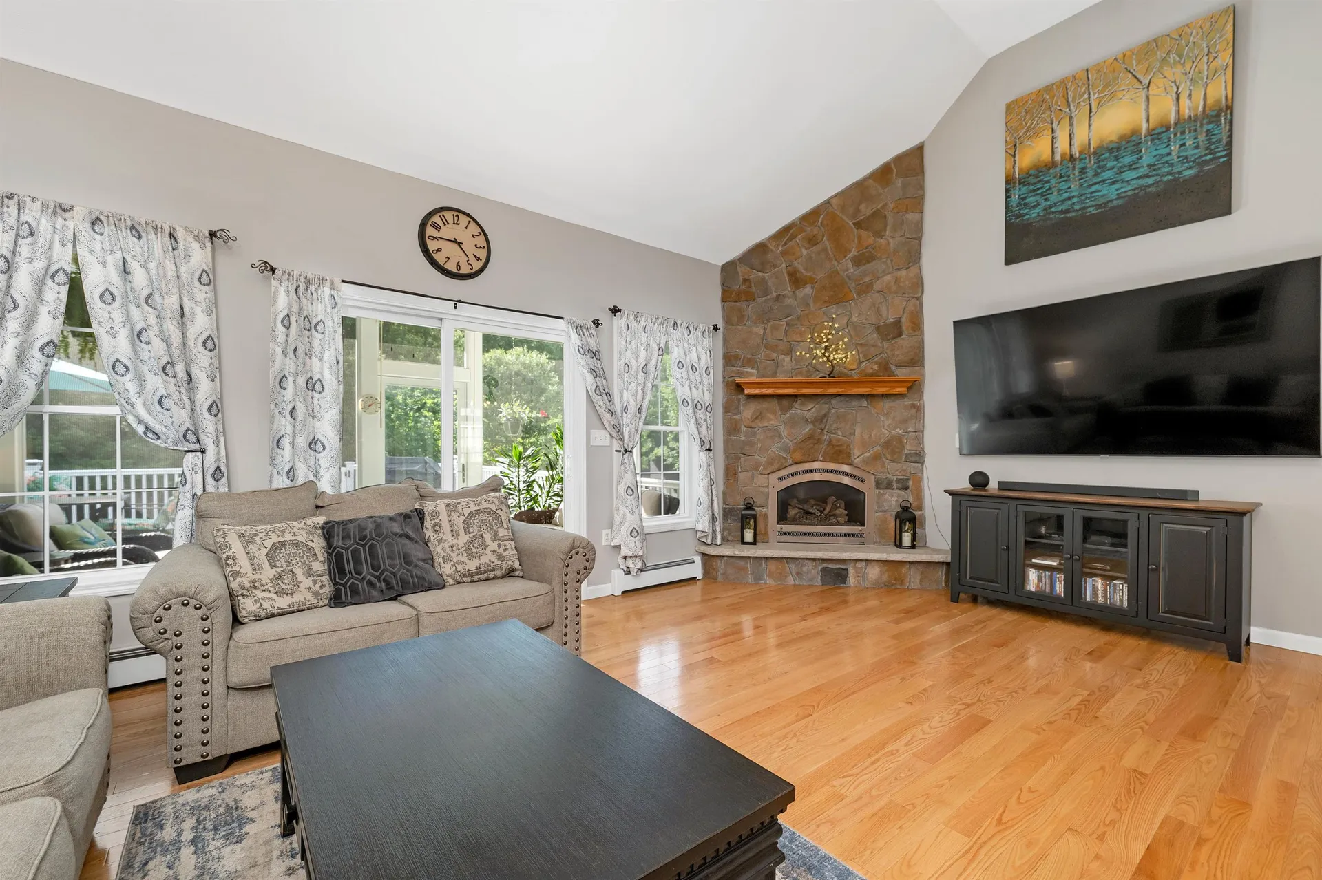 3 Mayfly Lane Raymond NH 03077
