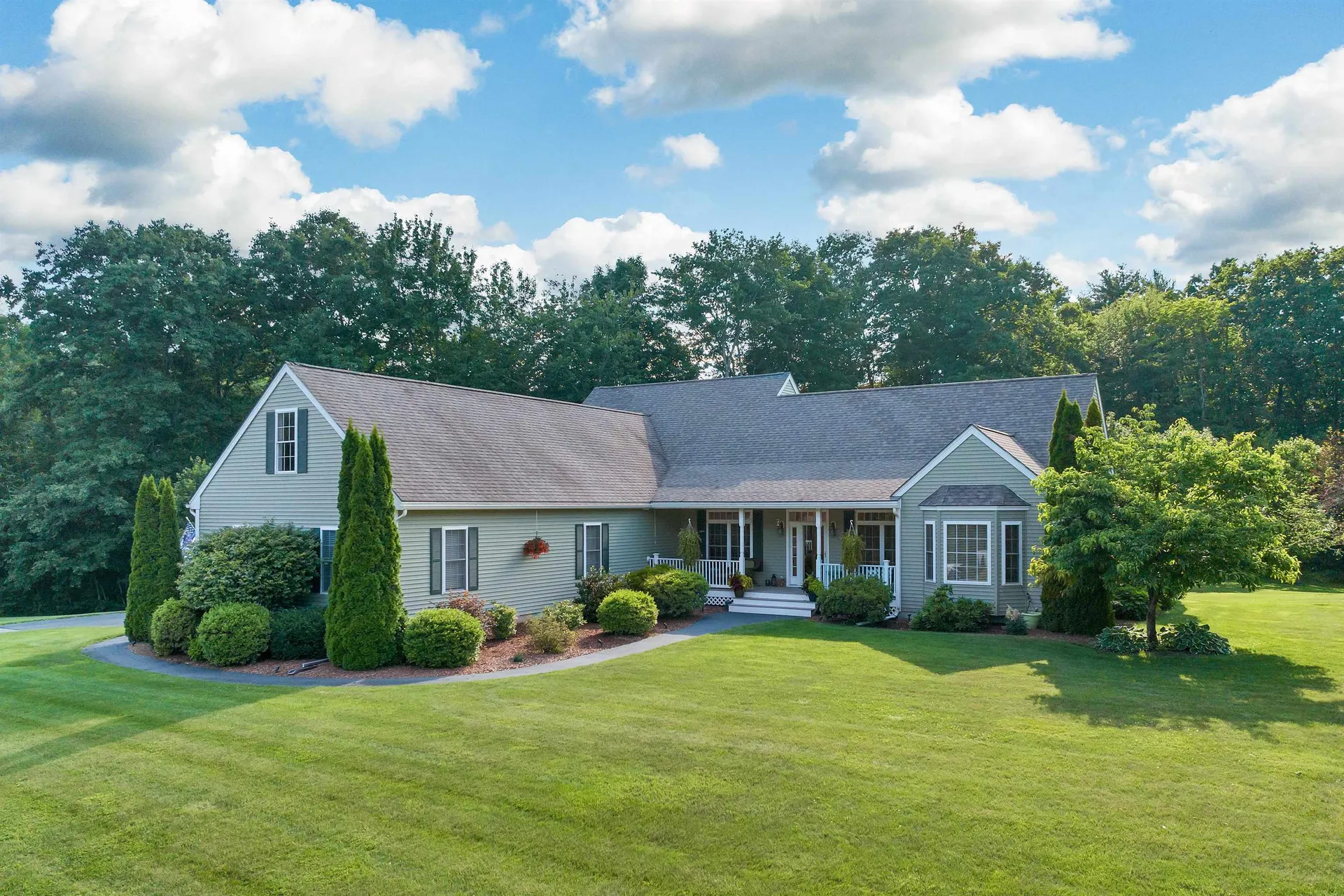 3 Mayfly Lane Raymond NH 03077