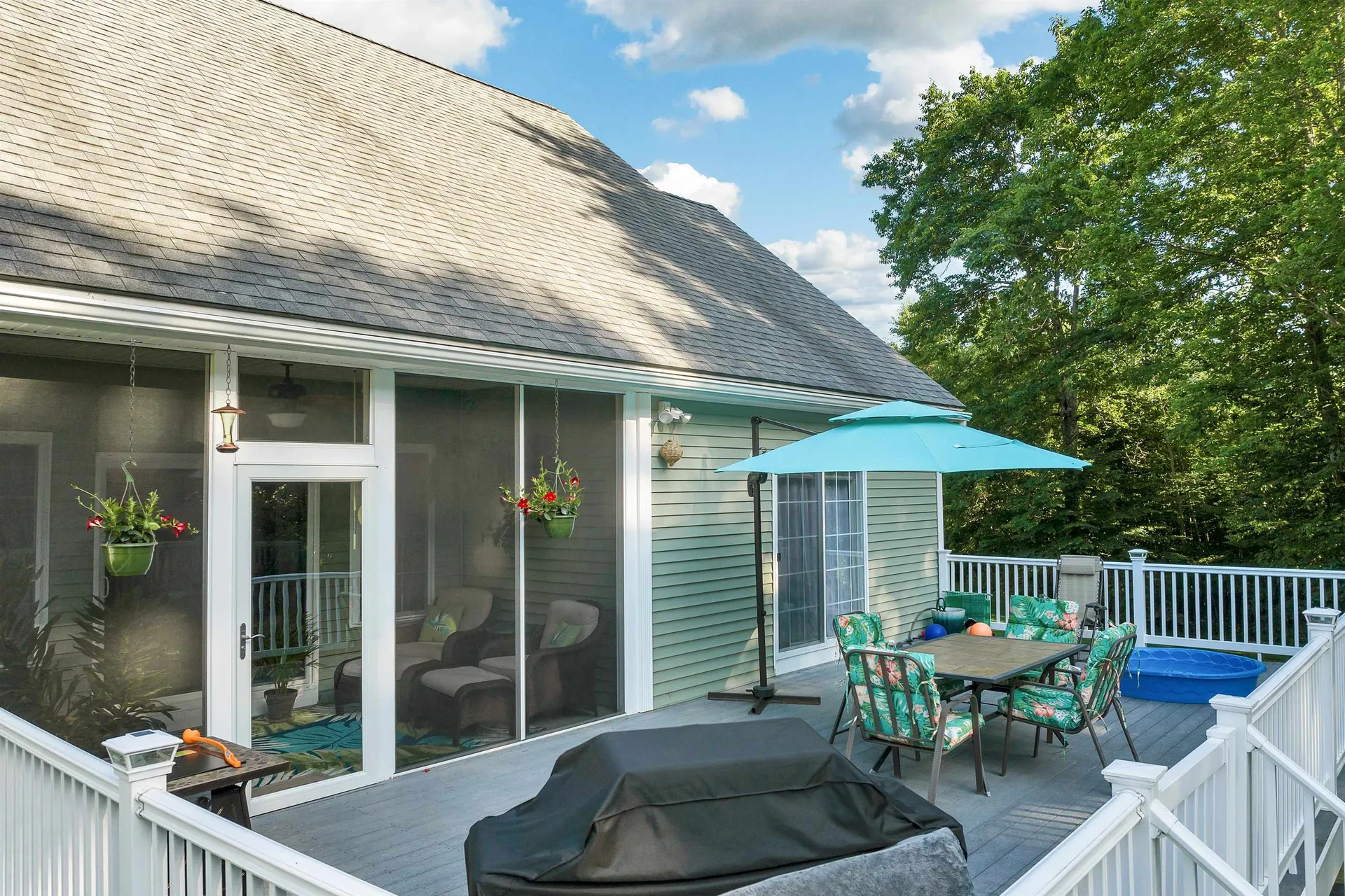 3 Mayfly Lane Raymond NH 03077