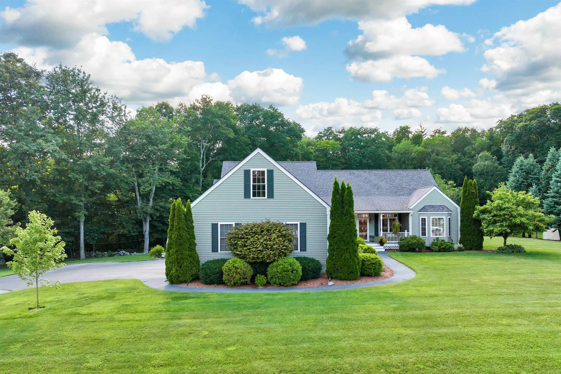 3 Mayfly Lane Raymond NH 03077