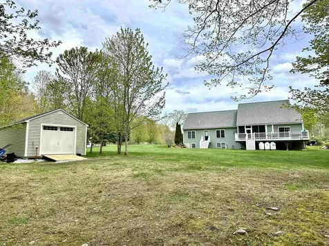3 Mayfly Lane Raymond NH 03077