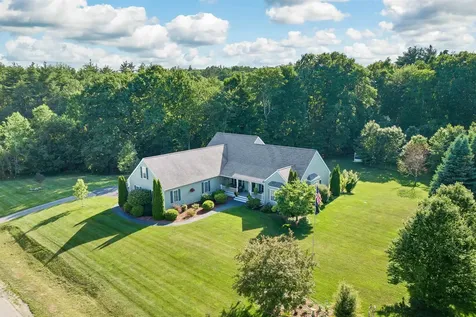 3 Mayfly Lane Raymond NH 03077