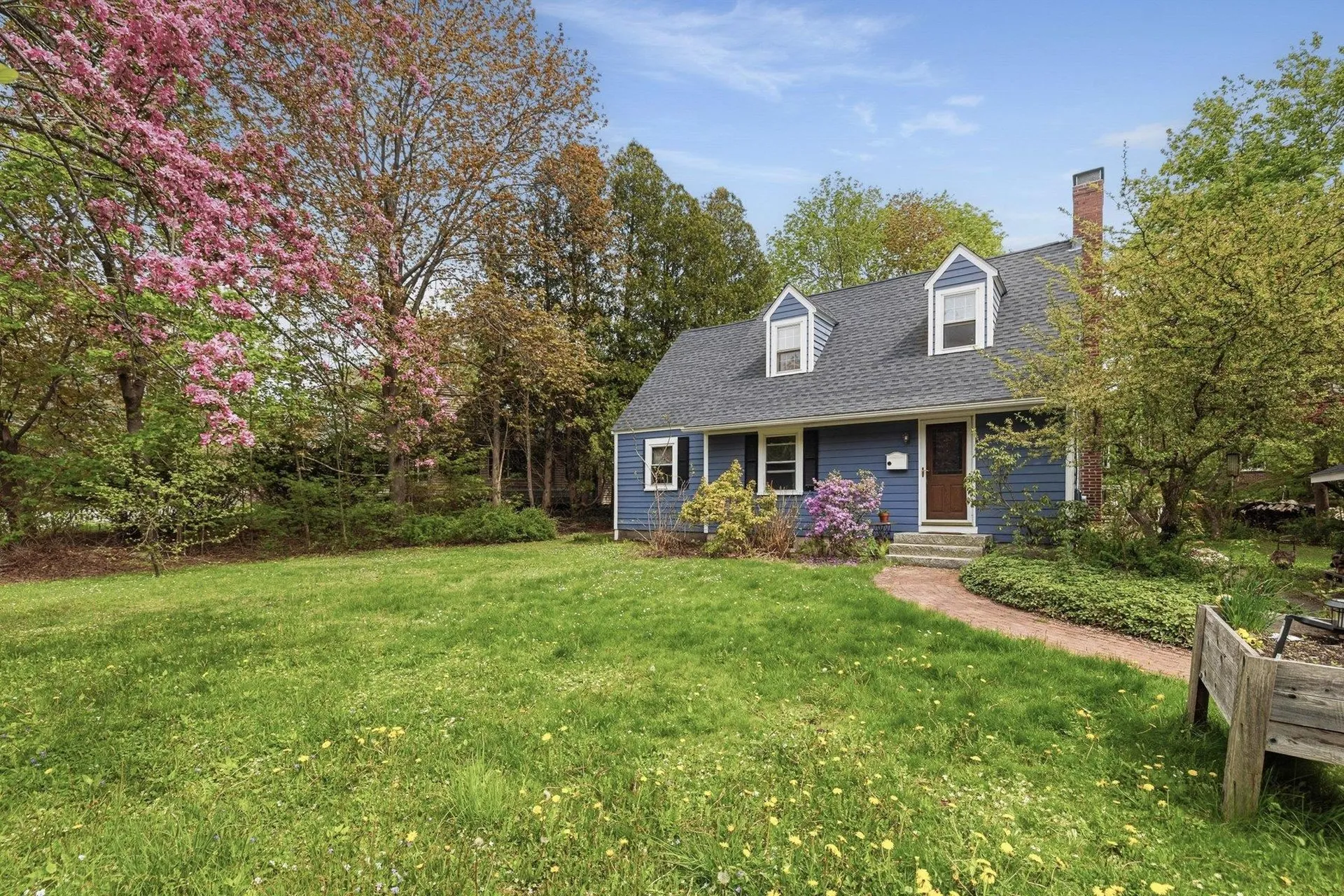26 Edgewood Road Durham NH 03824
