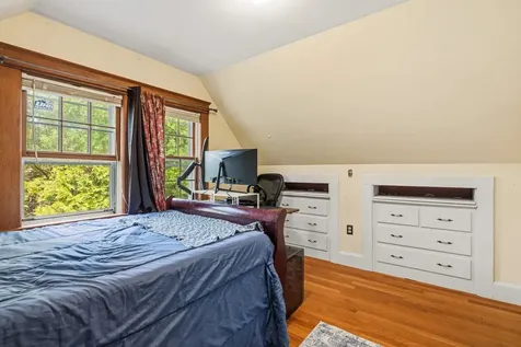 26 Edgewood Road Durham NH 03824