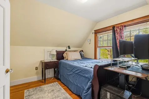 26 Edgewood Road Durham NH 03824