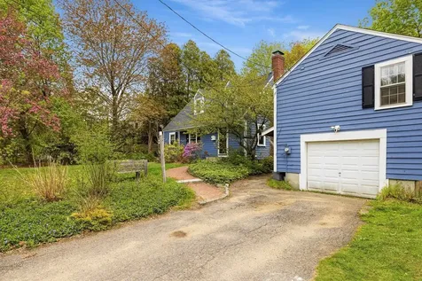 26 Edgewood Road Durham NH 03824