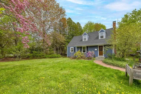 26 Edgewood Road Durham NH 03824