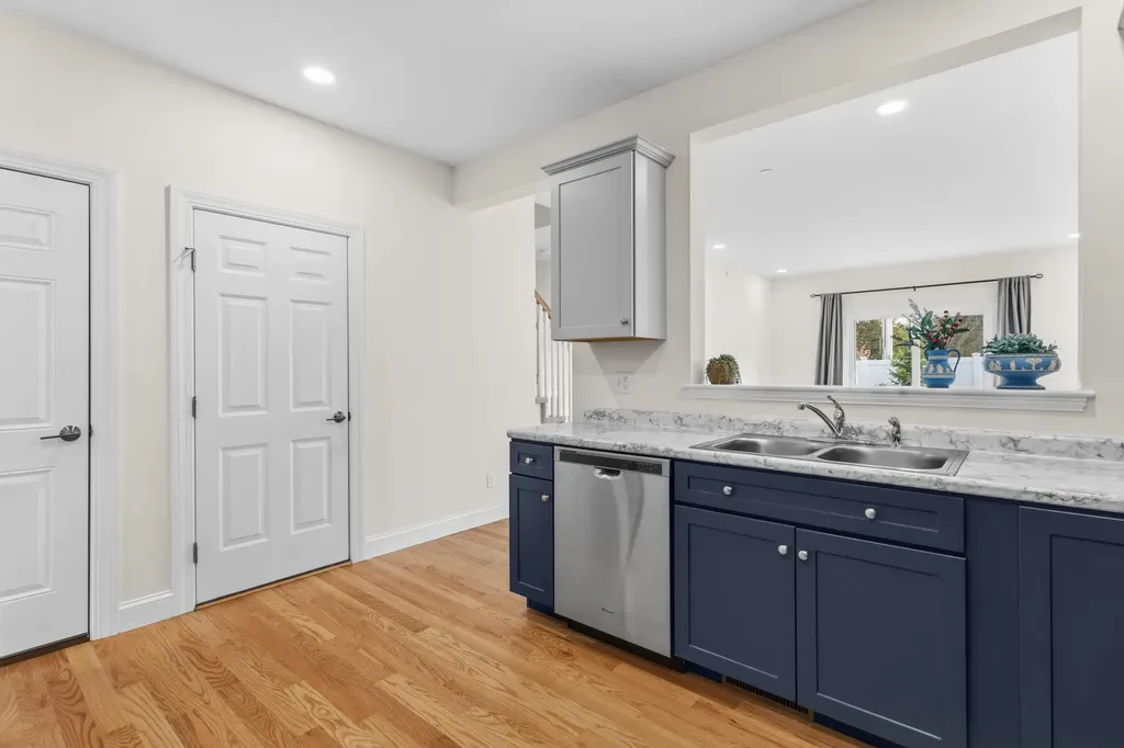22 Angel Point Circle Goffstown NH 03045
