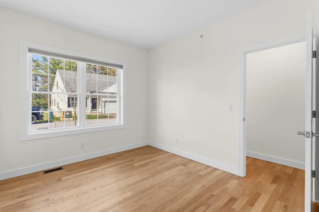 22 Angel Point Circle Goffstown NH 03045
