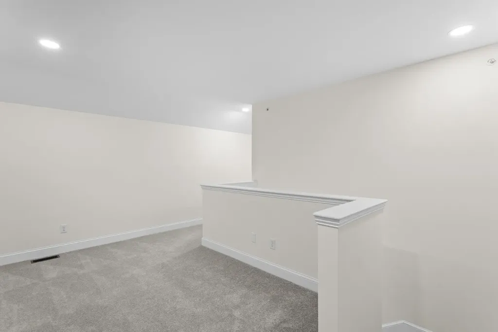 22 Angel Point Circle Goffstown NH 03045