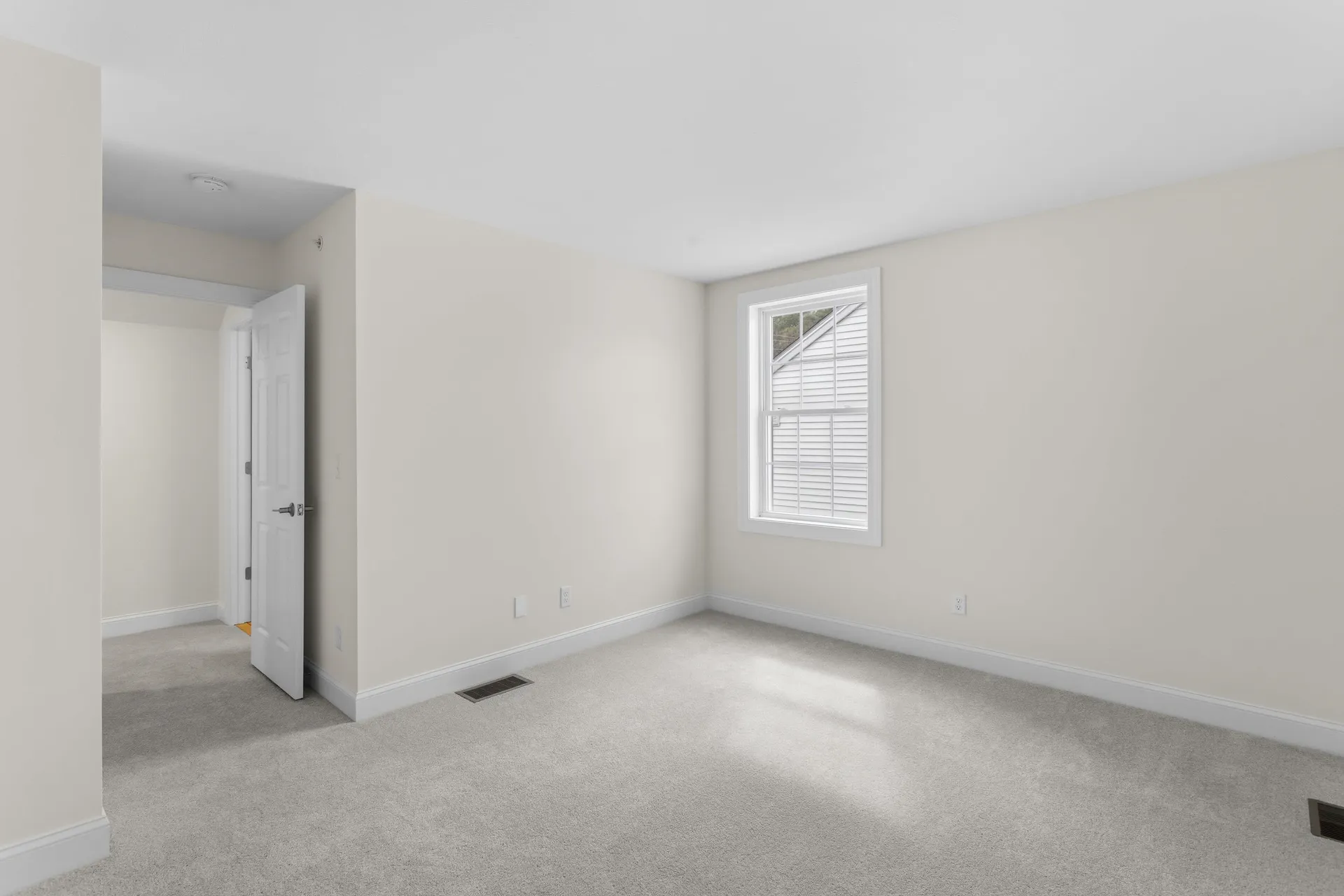 22 Angel Point Circle Goffstown NH 03045
