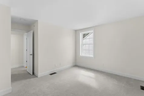 22 Angel Point Circle Goffstown NH 03045