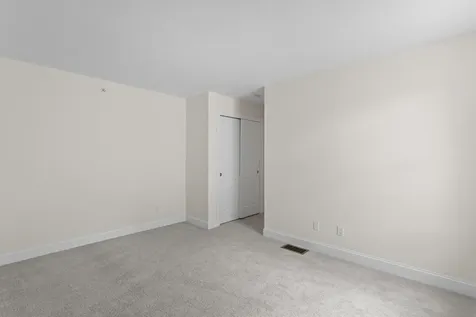 22 Angel Point Circle Goffstown NH 03045