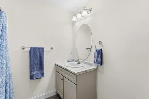 22 Angel Point Circle Goffstown NH 03045